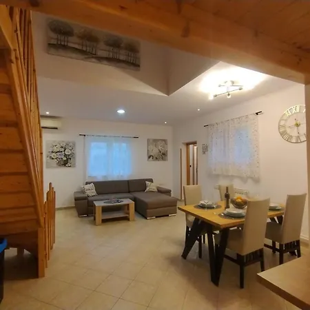 Forest Queen Apartman *