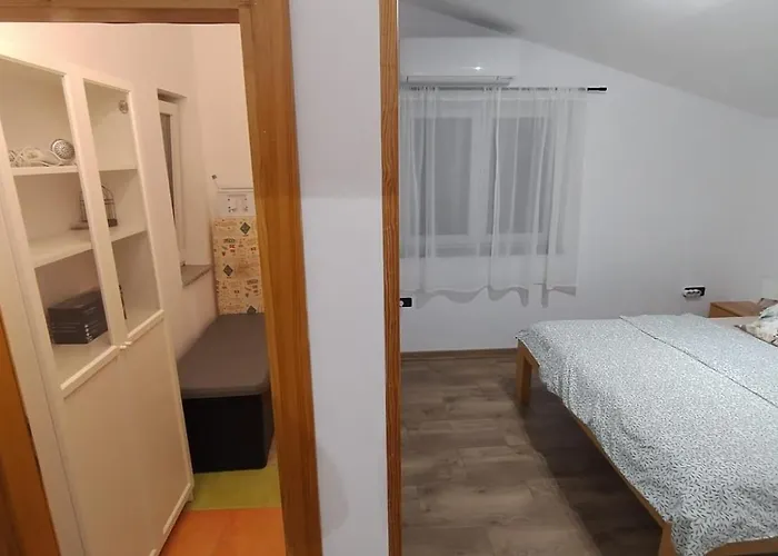 Forest Queen Apartment *